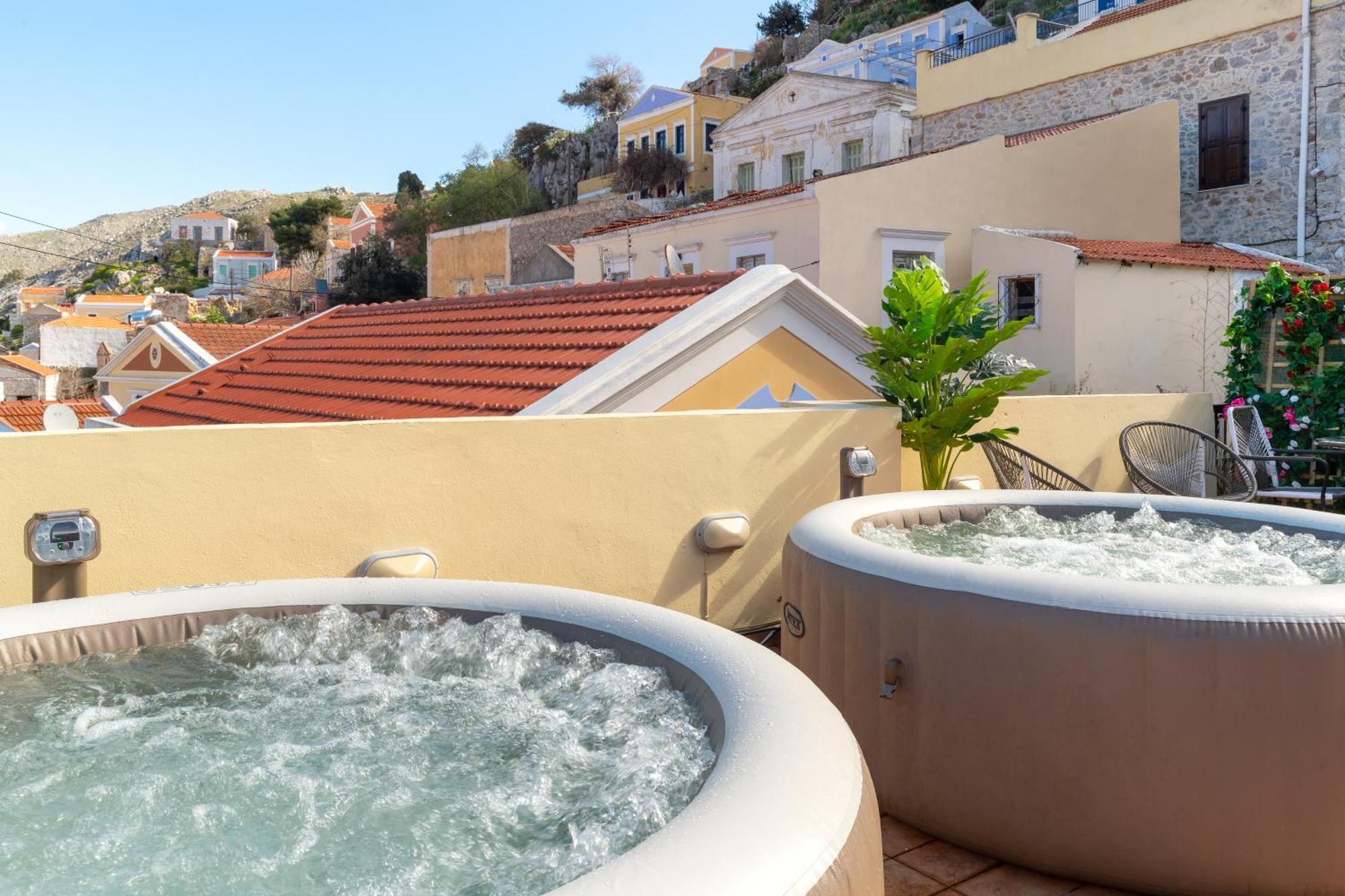 Maravelia'S Rooms Symi Bagian luar foto