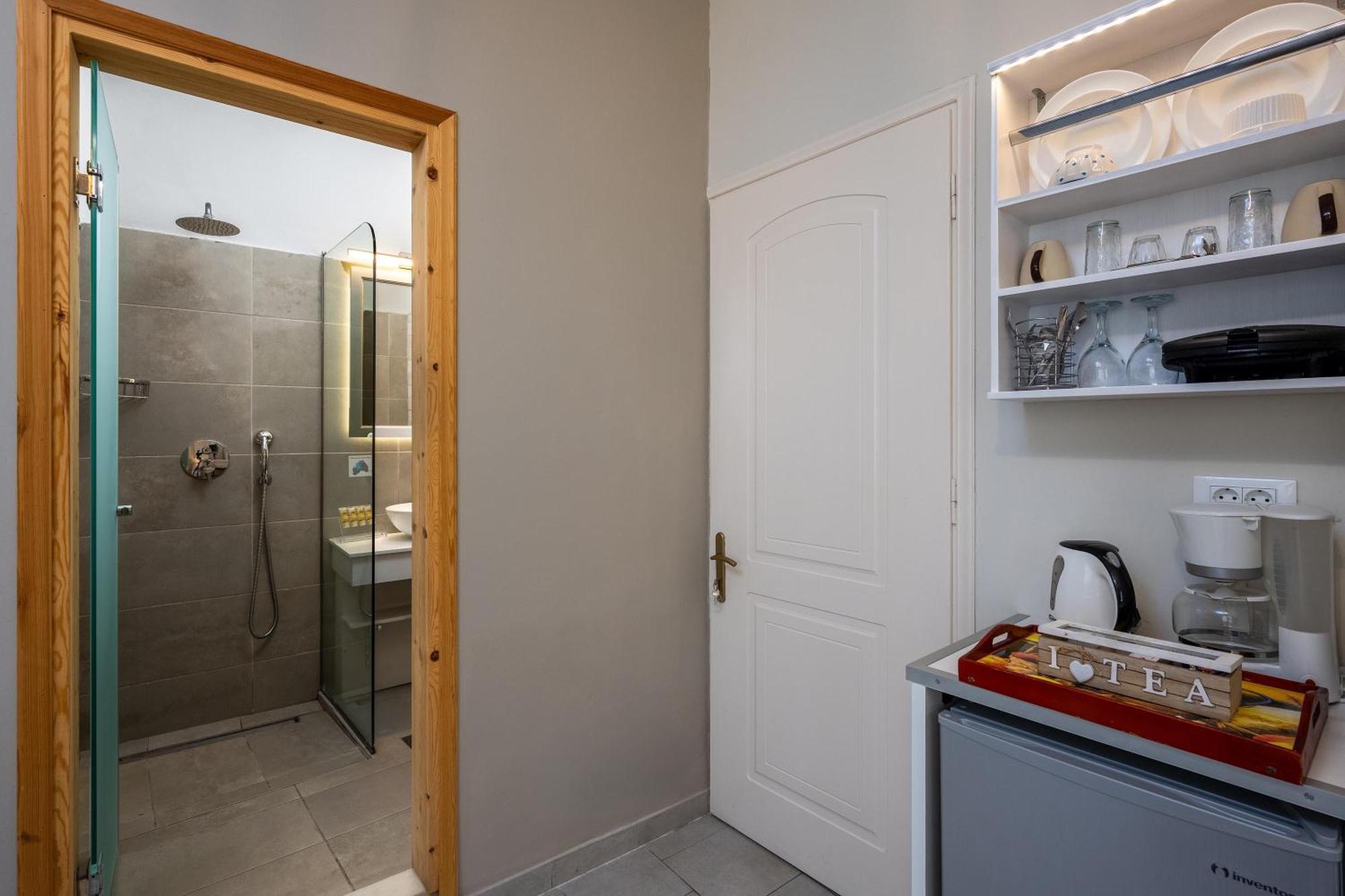 Maravelia'S Rooms Symi Ruang foto
